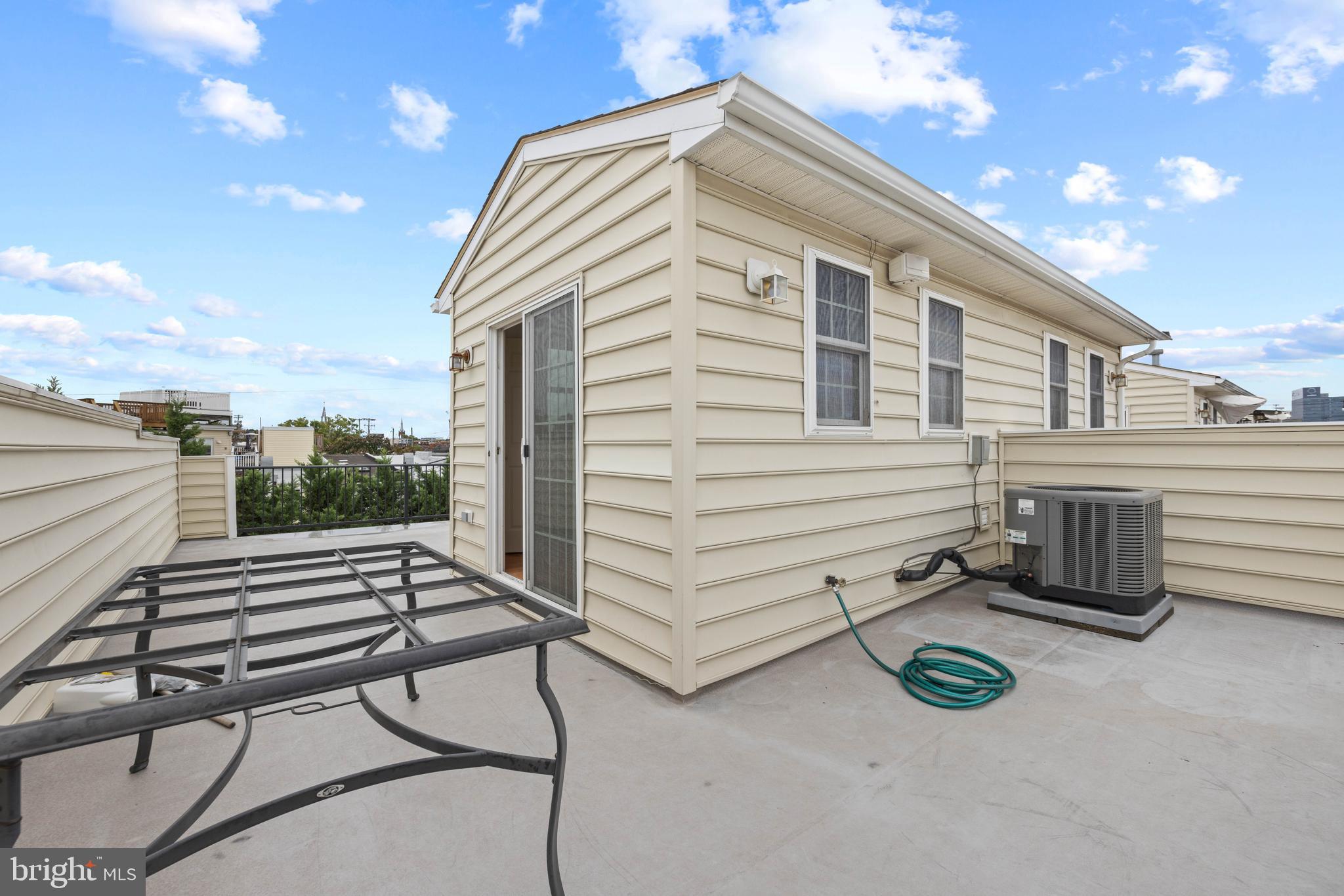 1508 Stack St