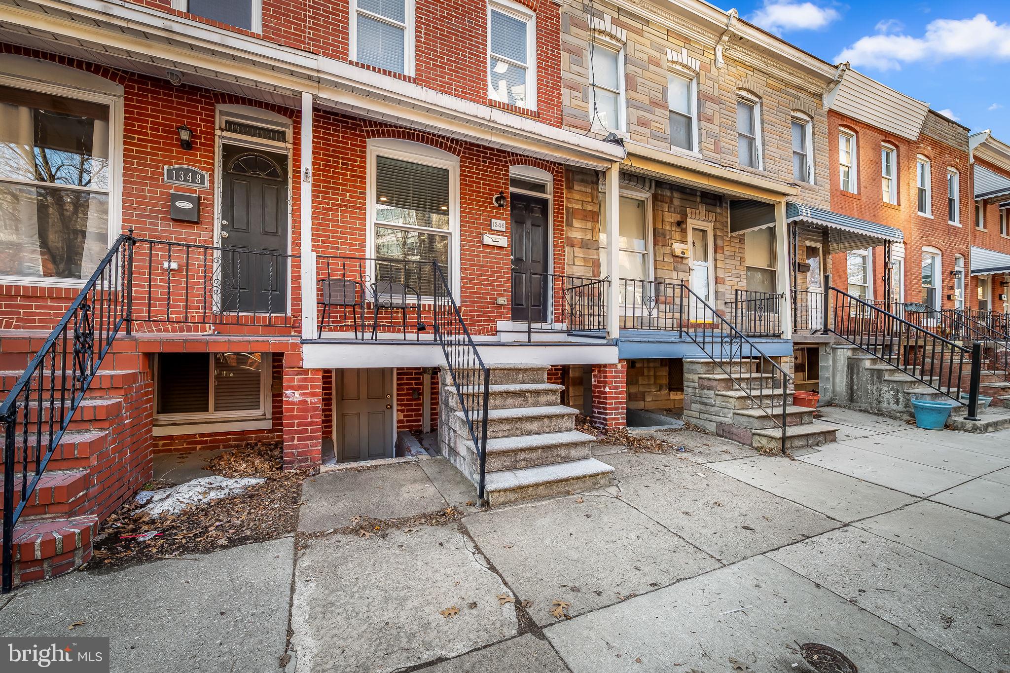 1346 Andre St