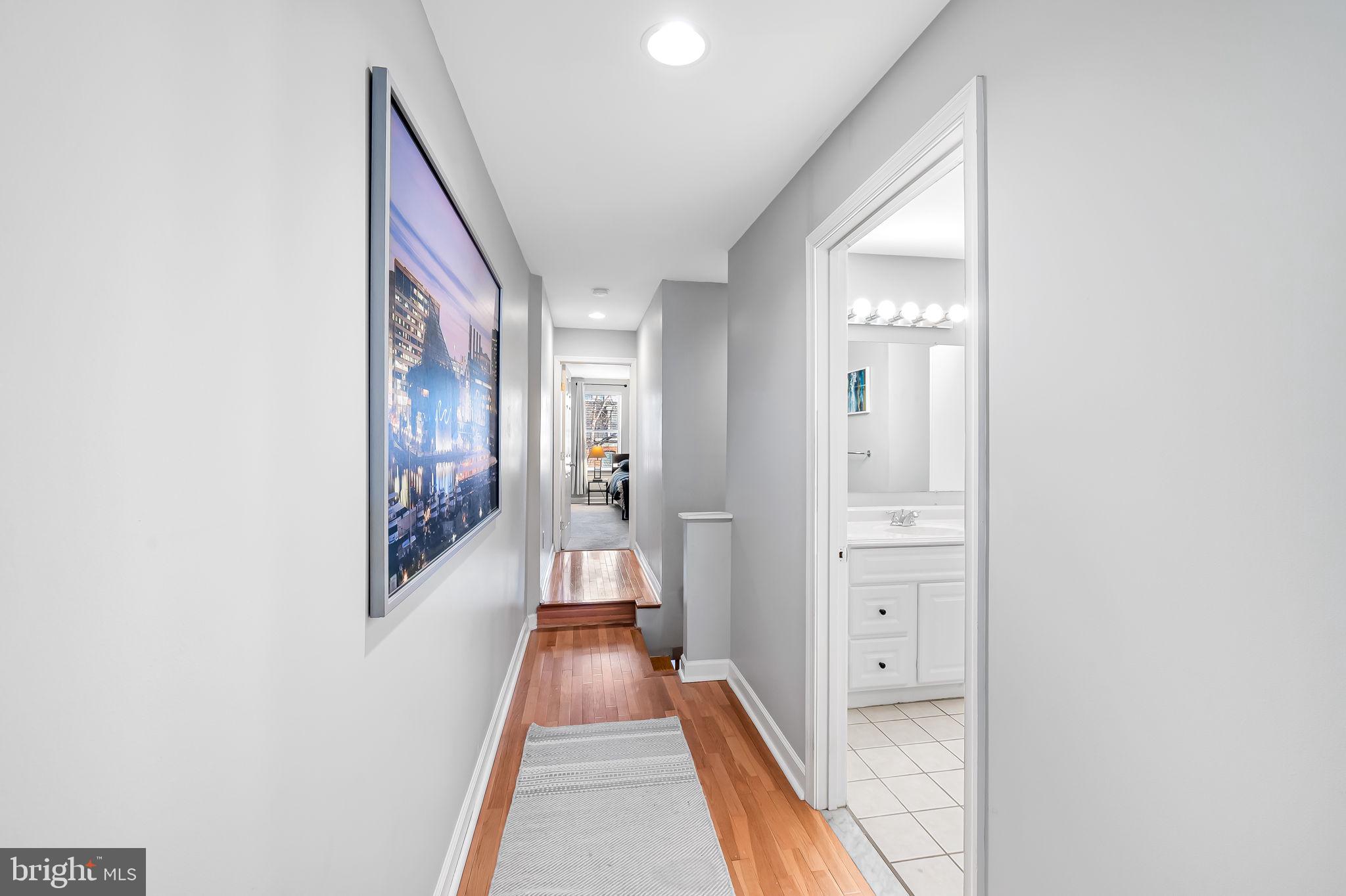 1346 Andre St
