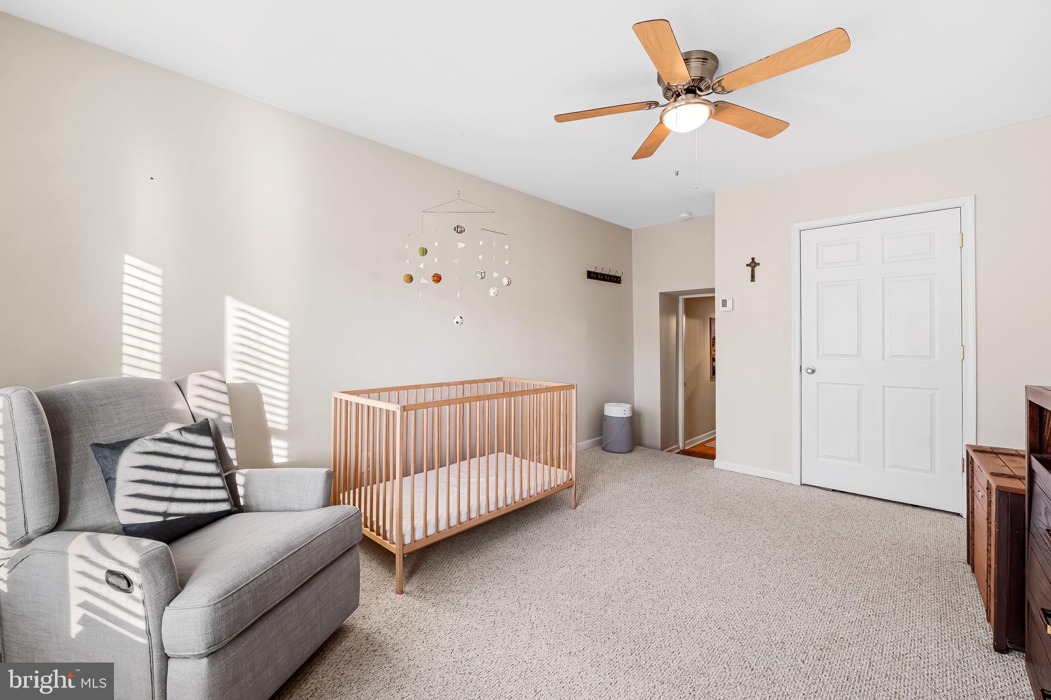1346 Andre St