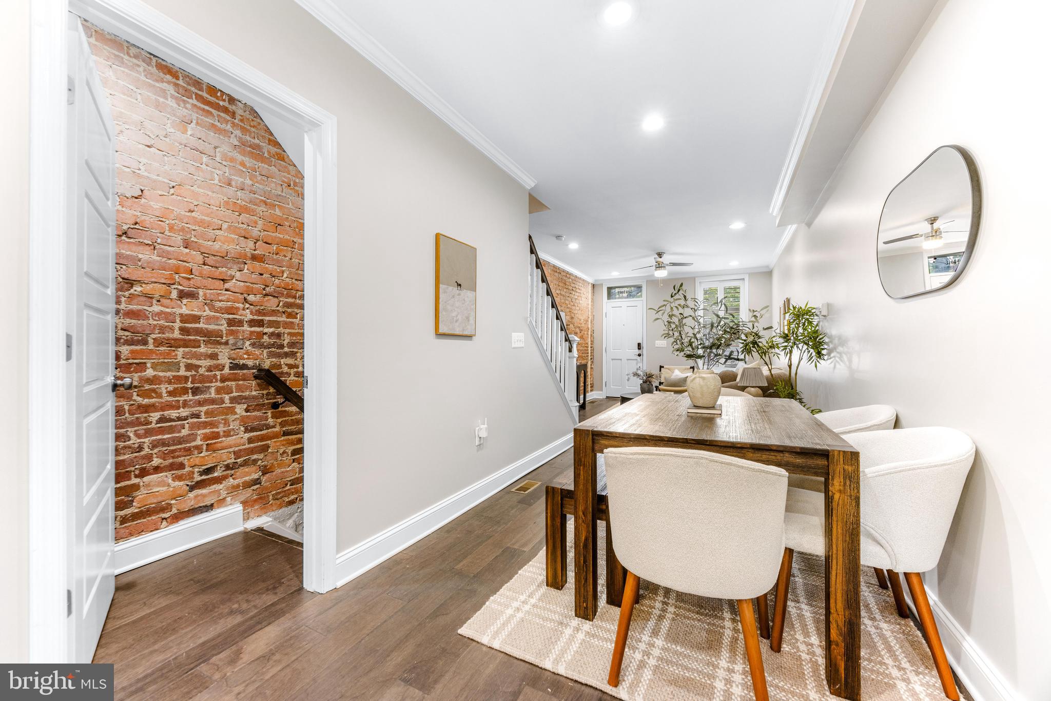 3104 FOSTER AVENUE