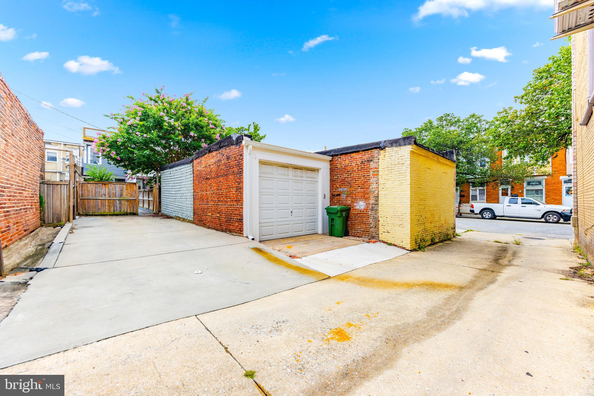 3104 FOSTER AVENUE