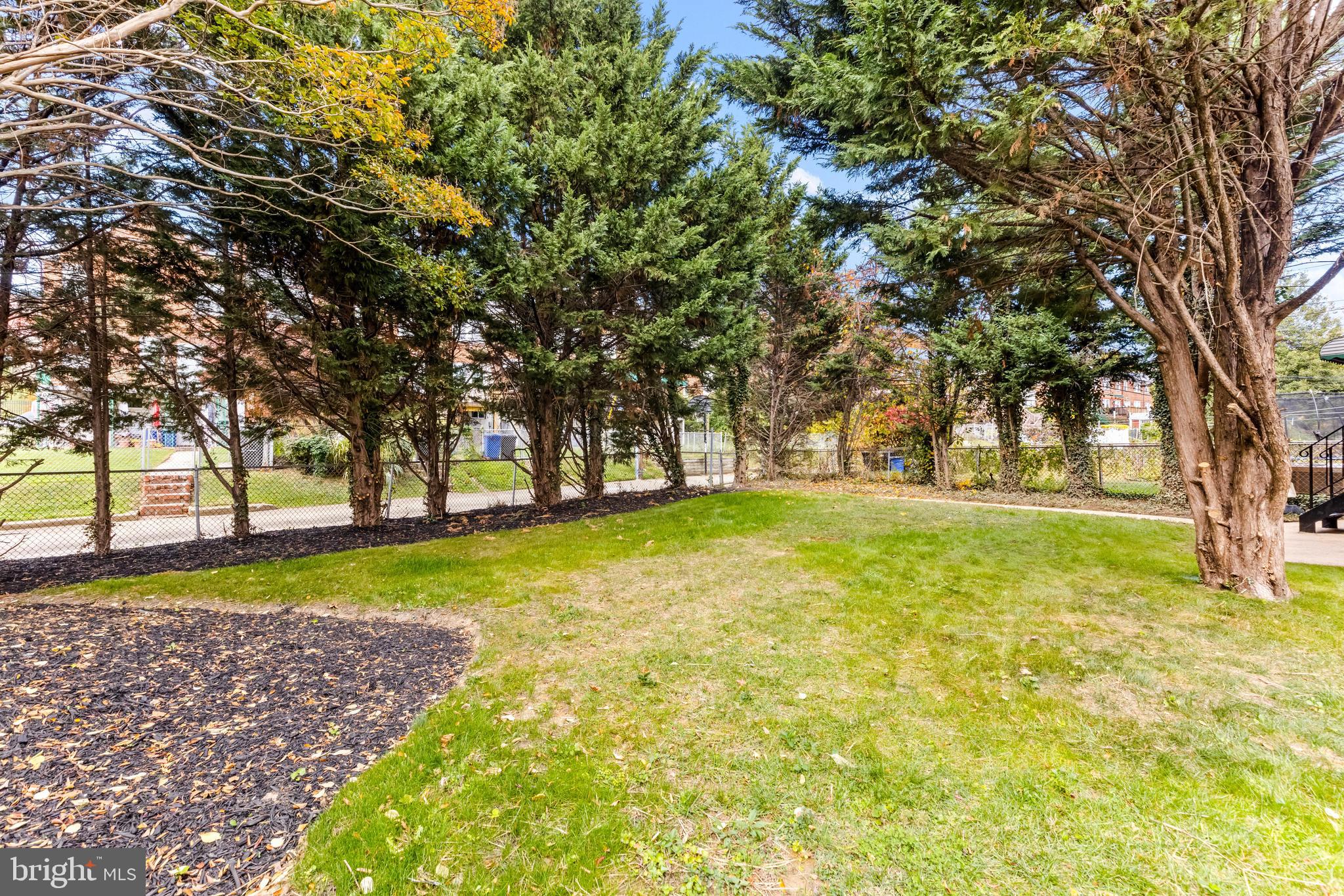 400 Greenlow Rd