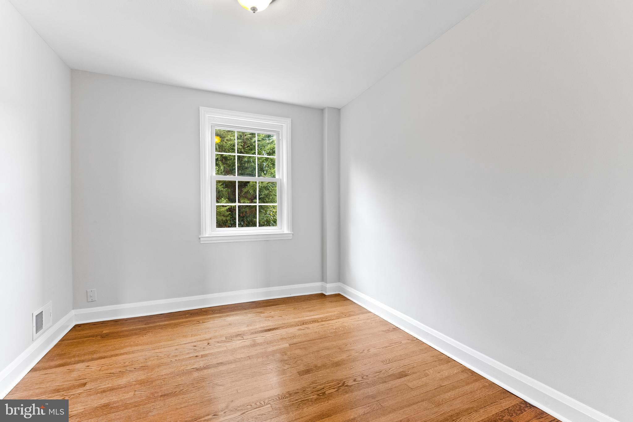 400 Greenlow Rd