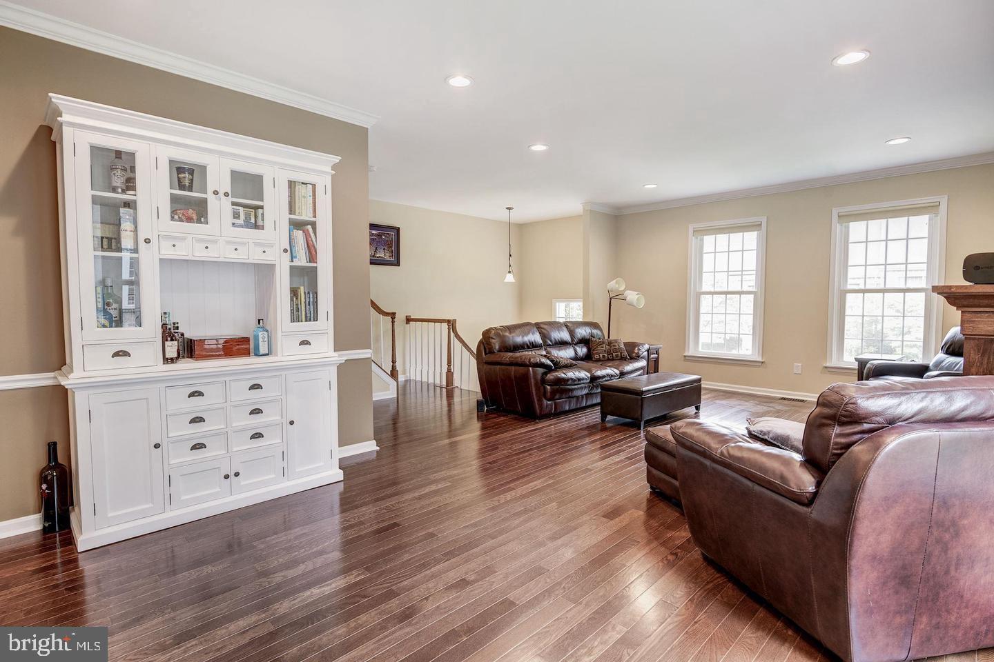 24 Tenby Ct