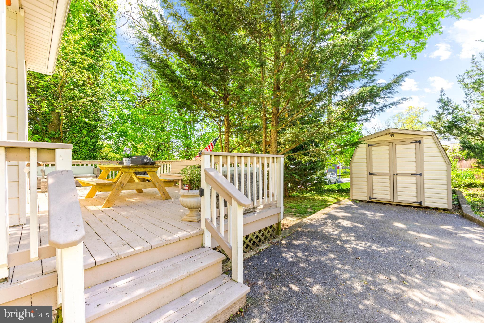 44 Glenwood Ave