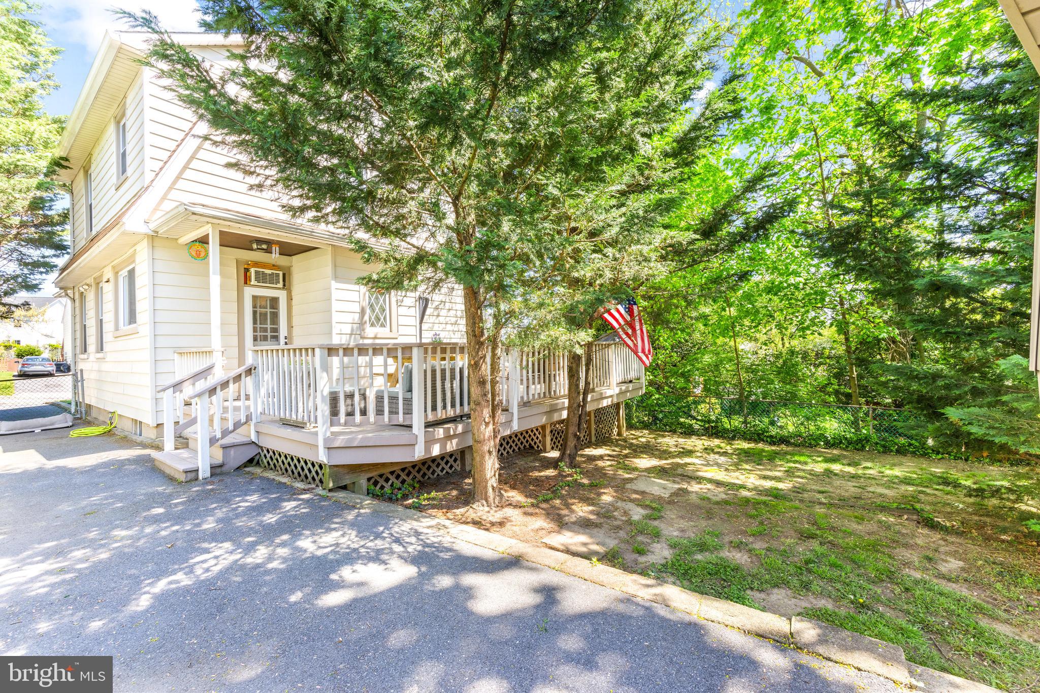44 Glenwood Ave