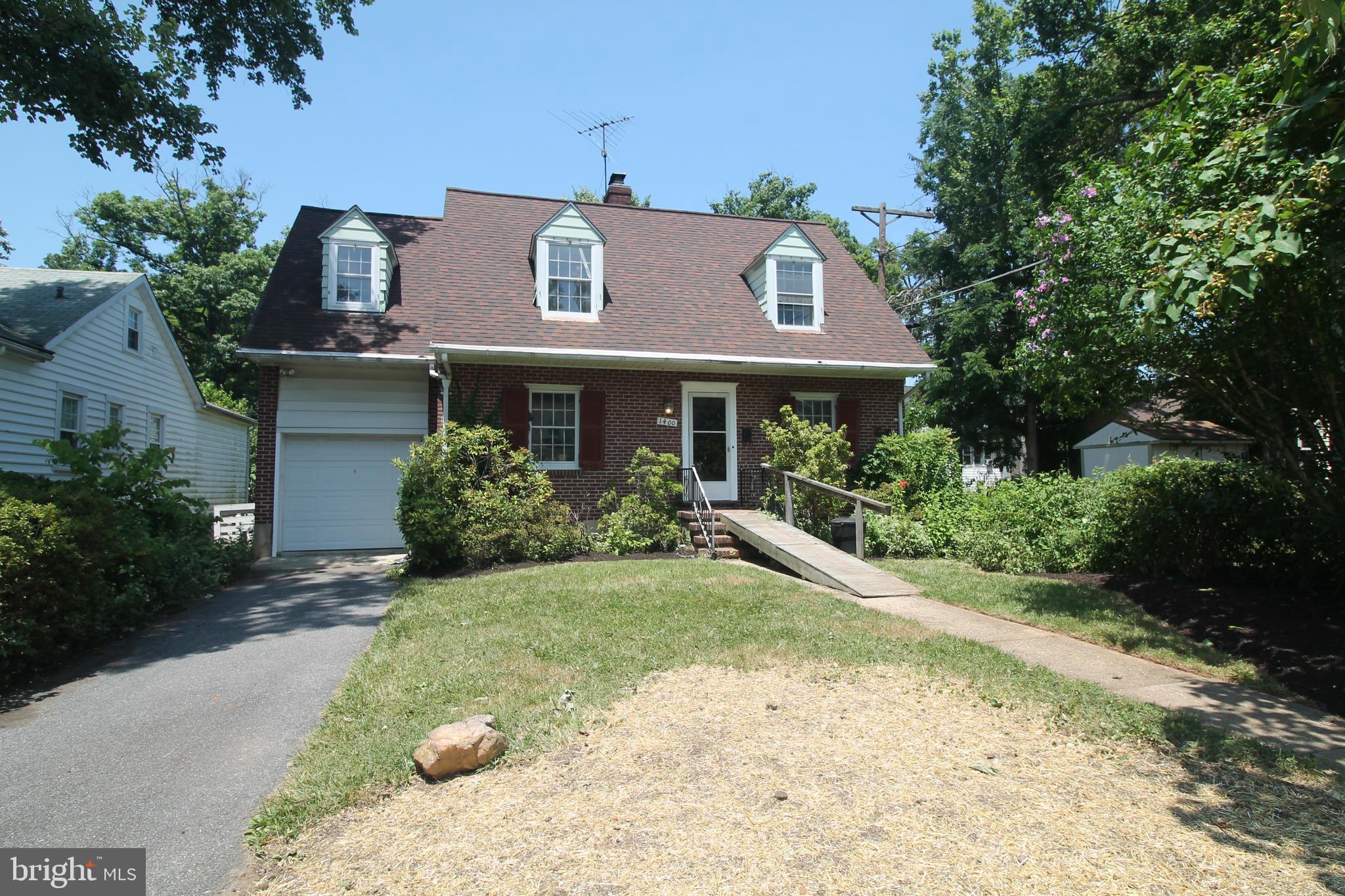 1400 Hubner