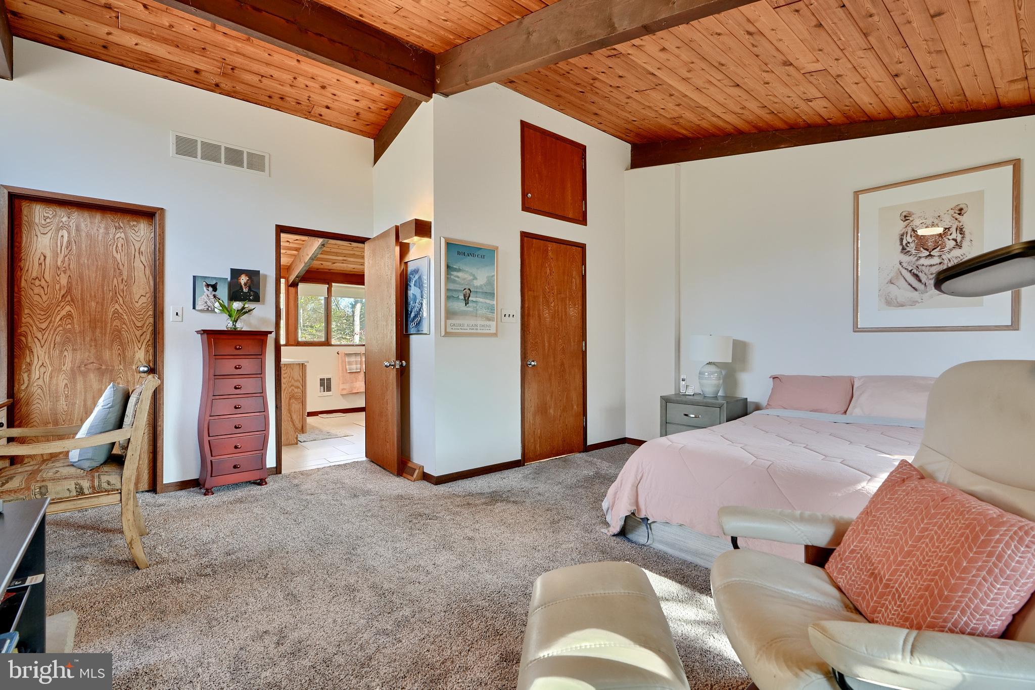 4 Beechmere Ln