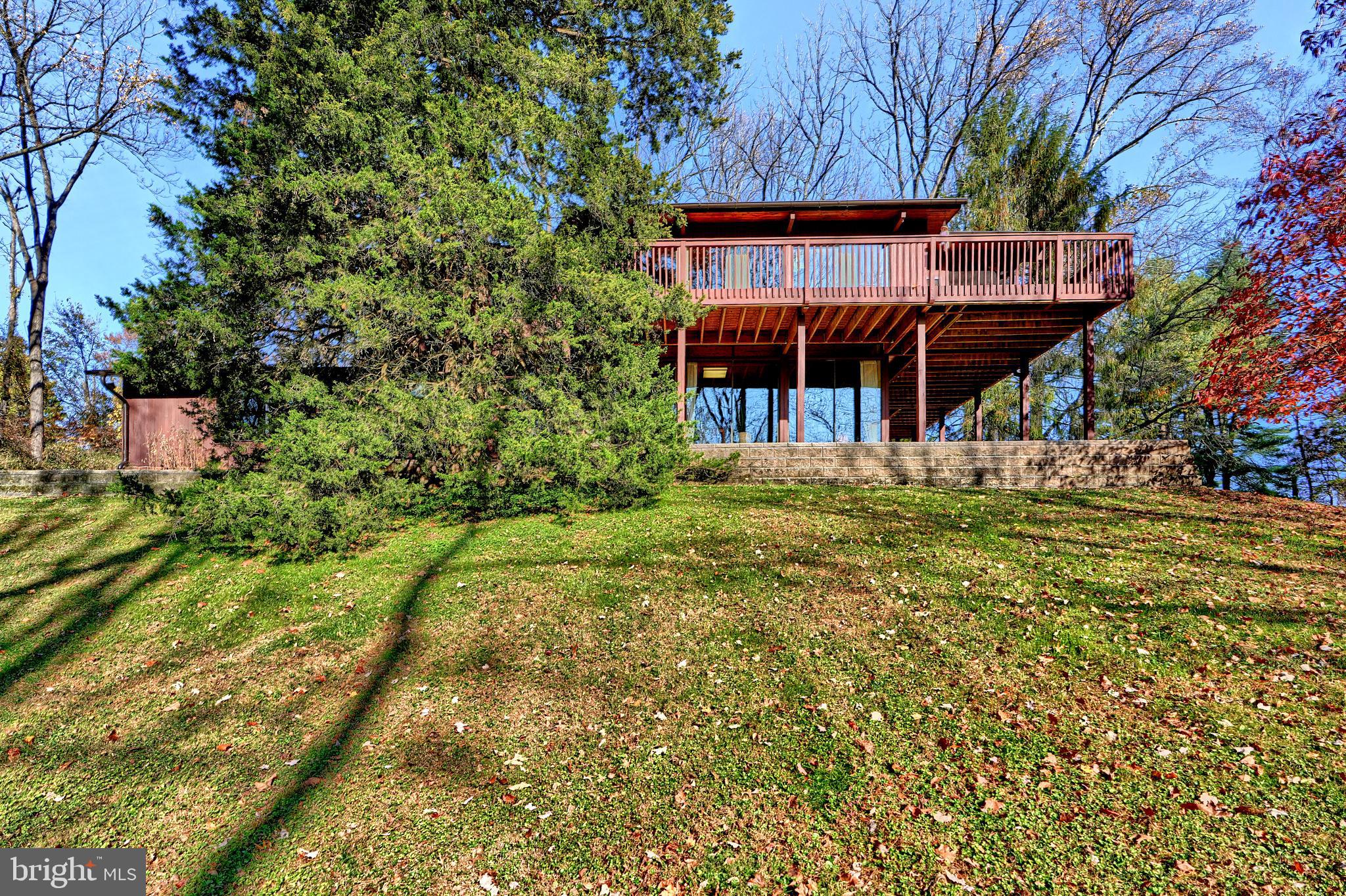 4 Beechmere Ln