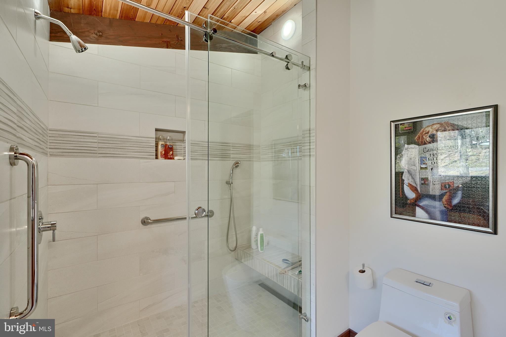 4 Beechmere Ln