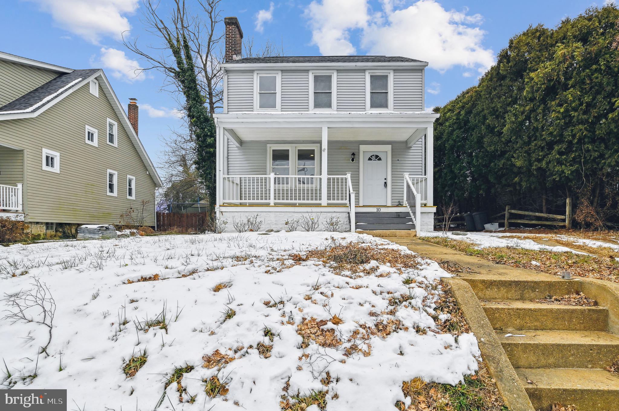 10 Hillside Rd