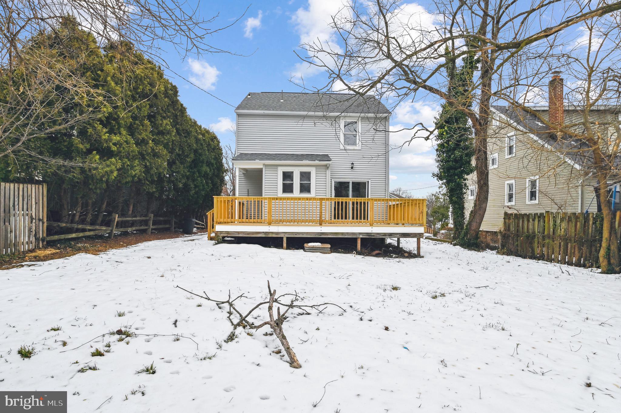 10 Hillside Rd