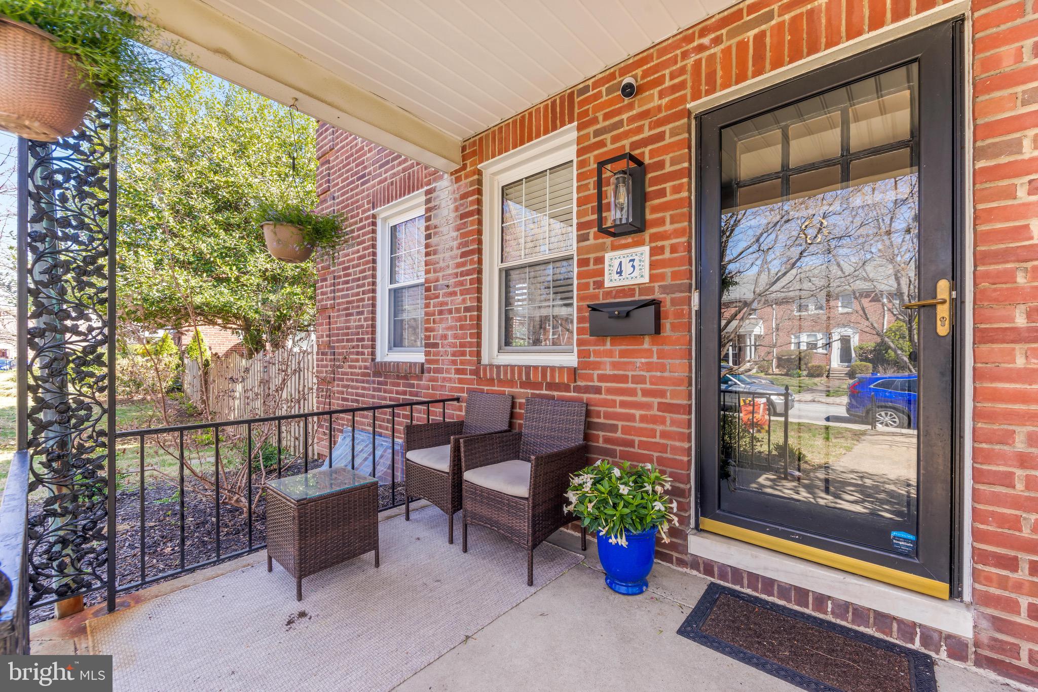 43 Murdock Rd