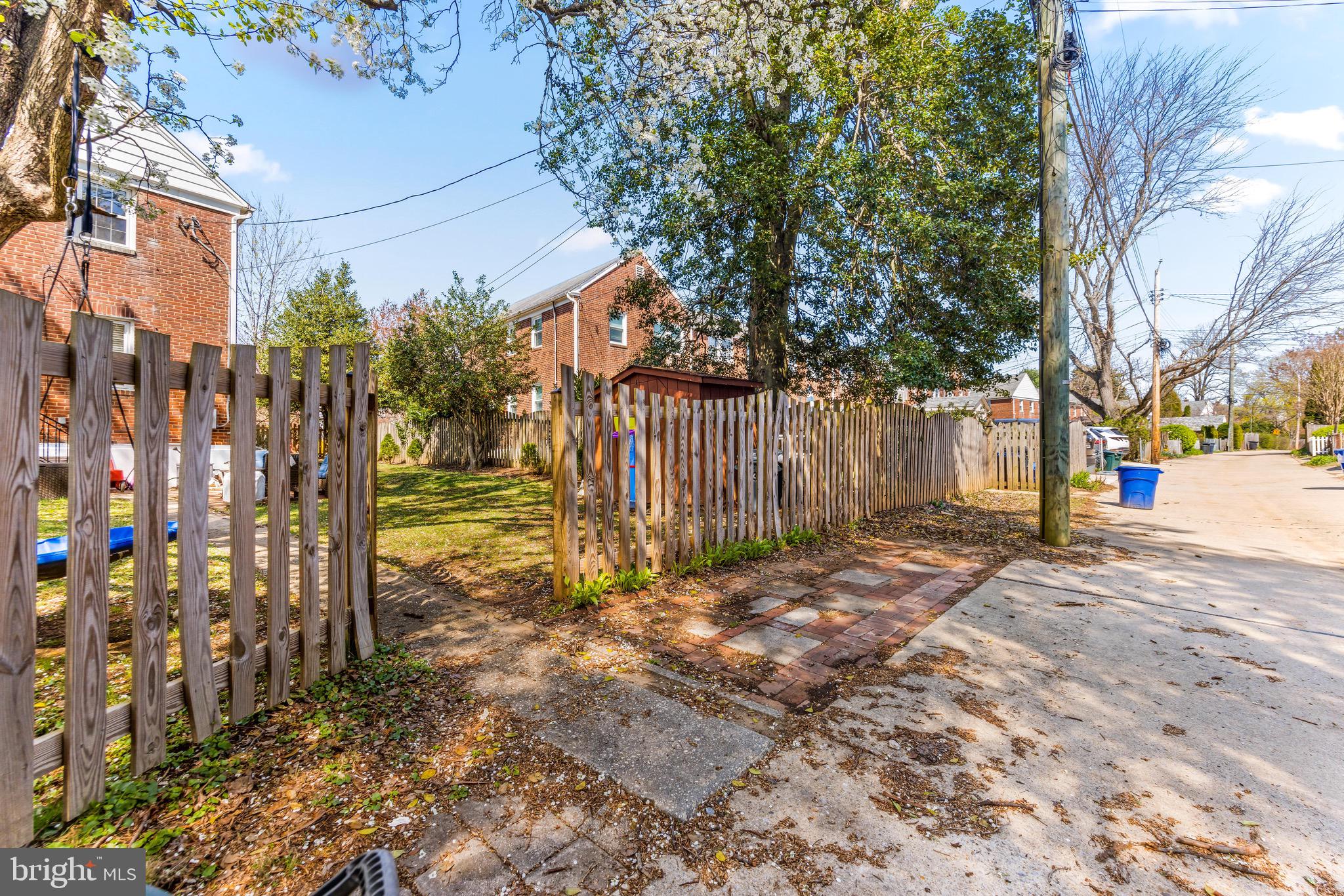 43 Murdock Rd