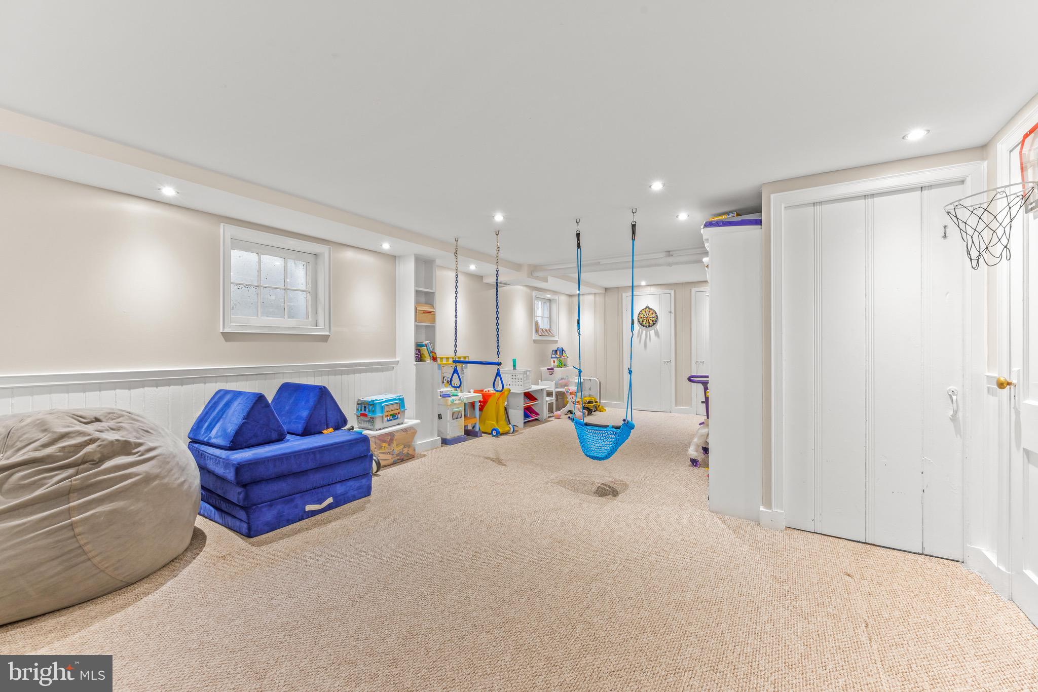 43 Murdock Rd