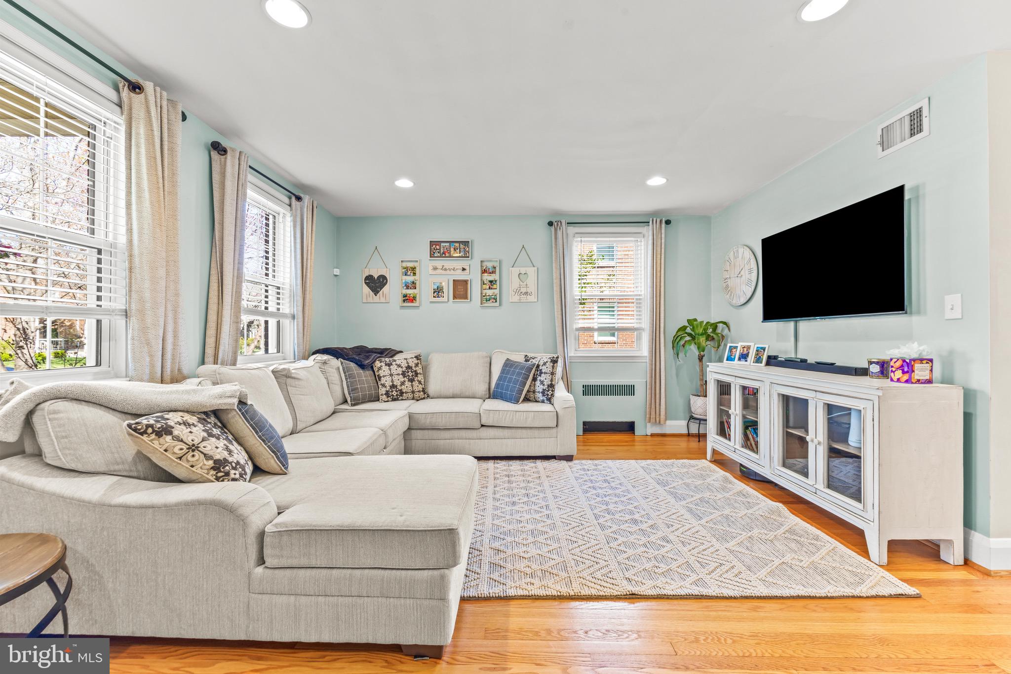 43 Murdock Rd