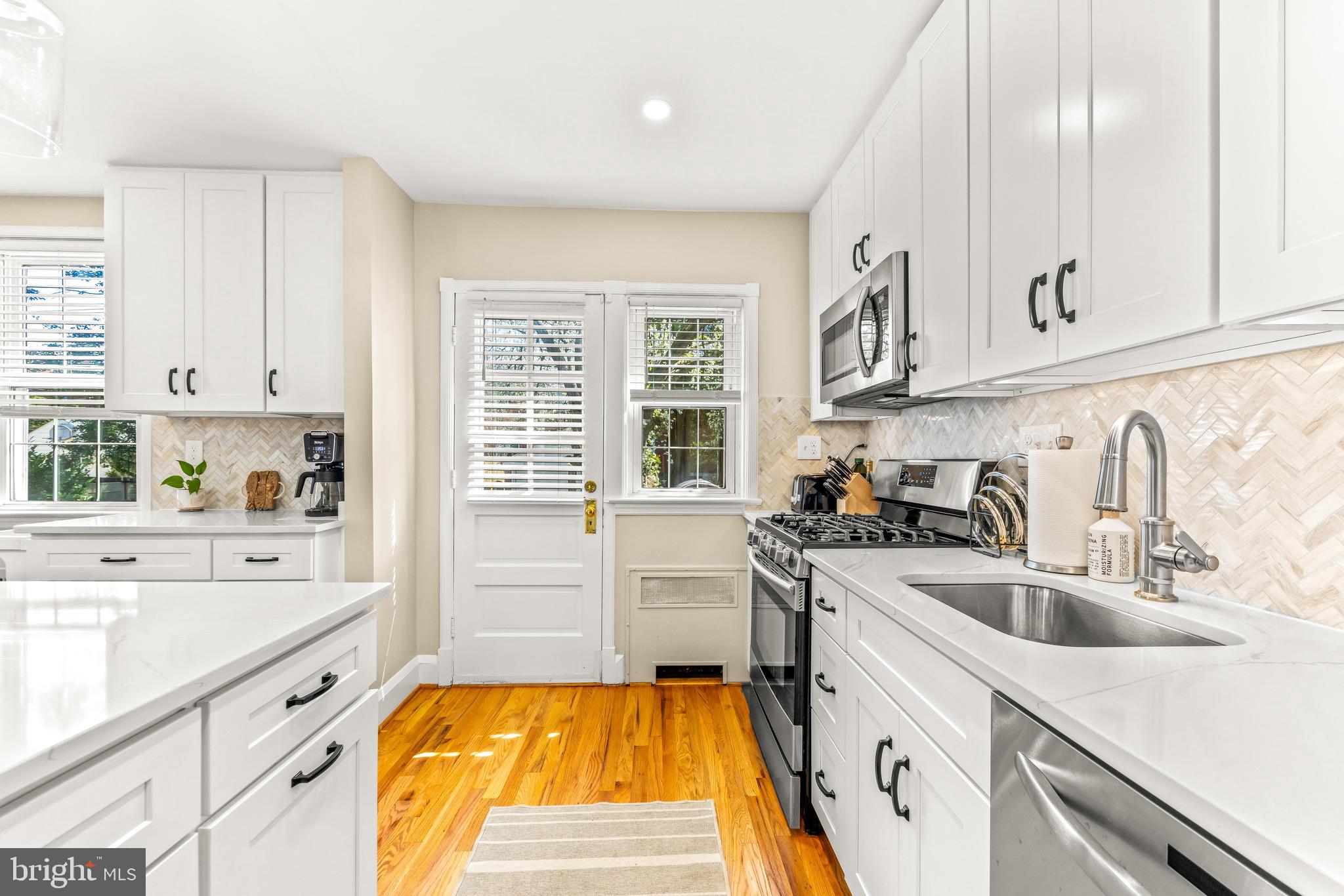 43 Murdock Rd