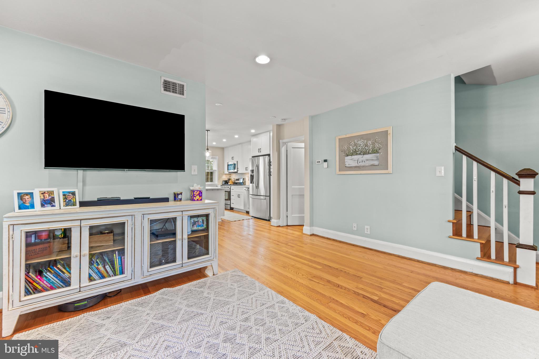 43 Murdock Rd