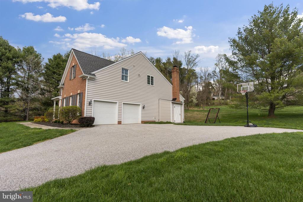 1231 CORBETT ROAD