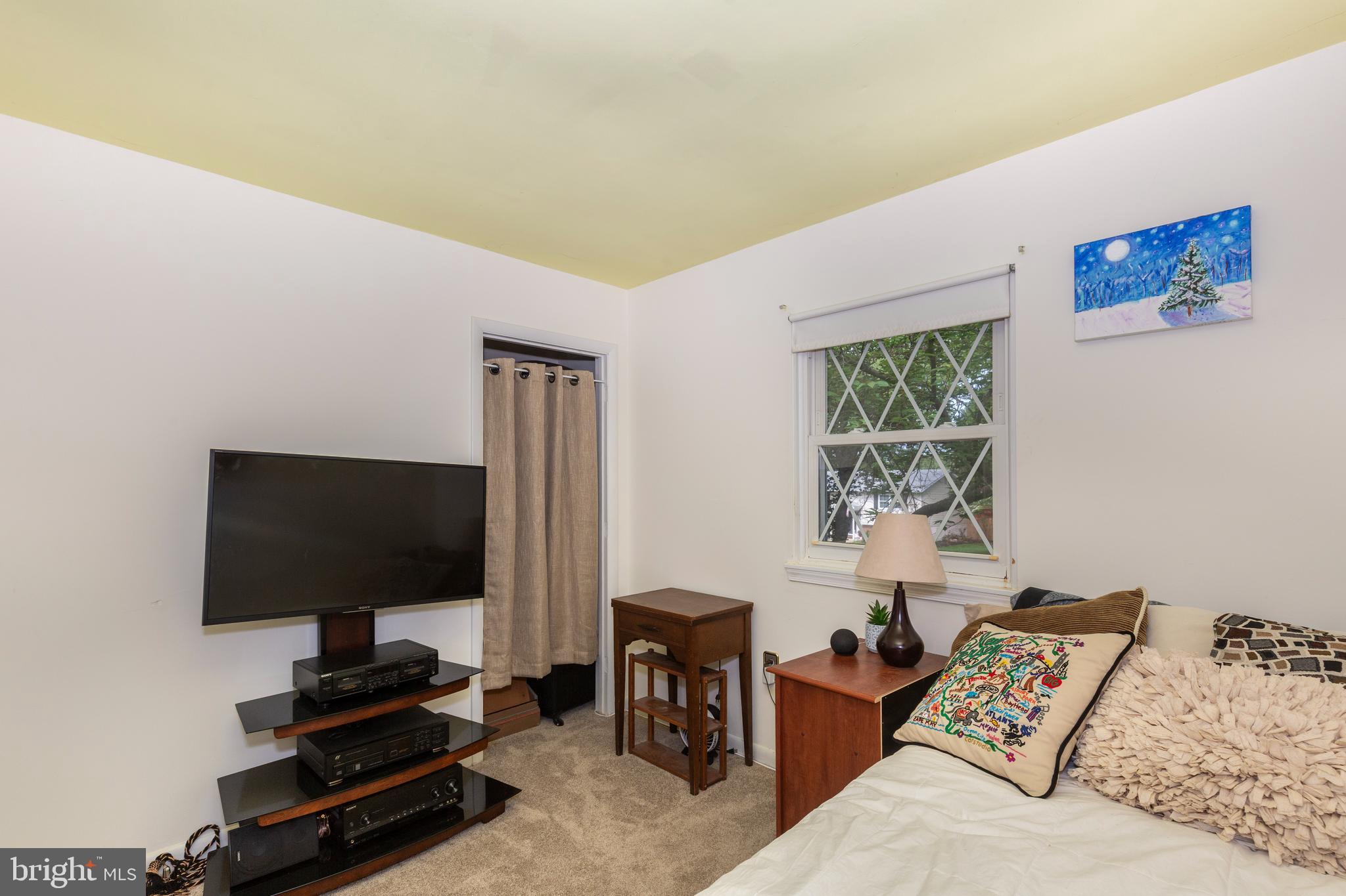 1111 Courtland Dr