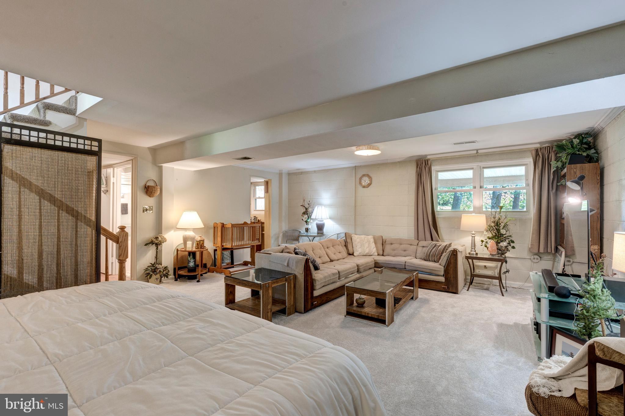 1111 Courtland Dr