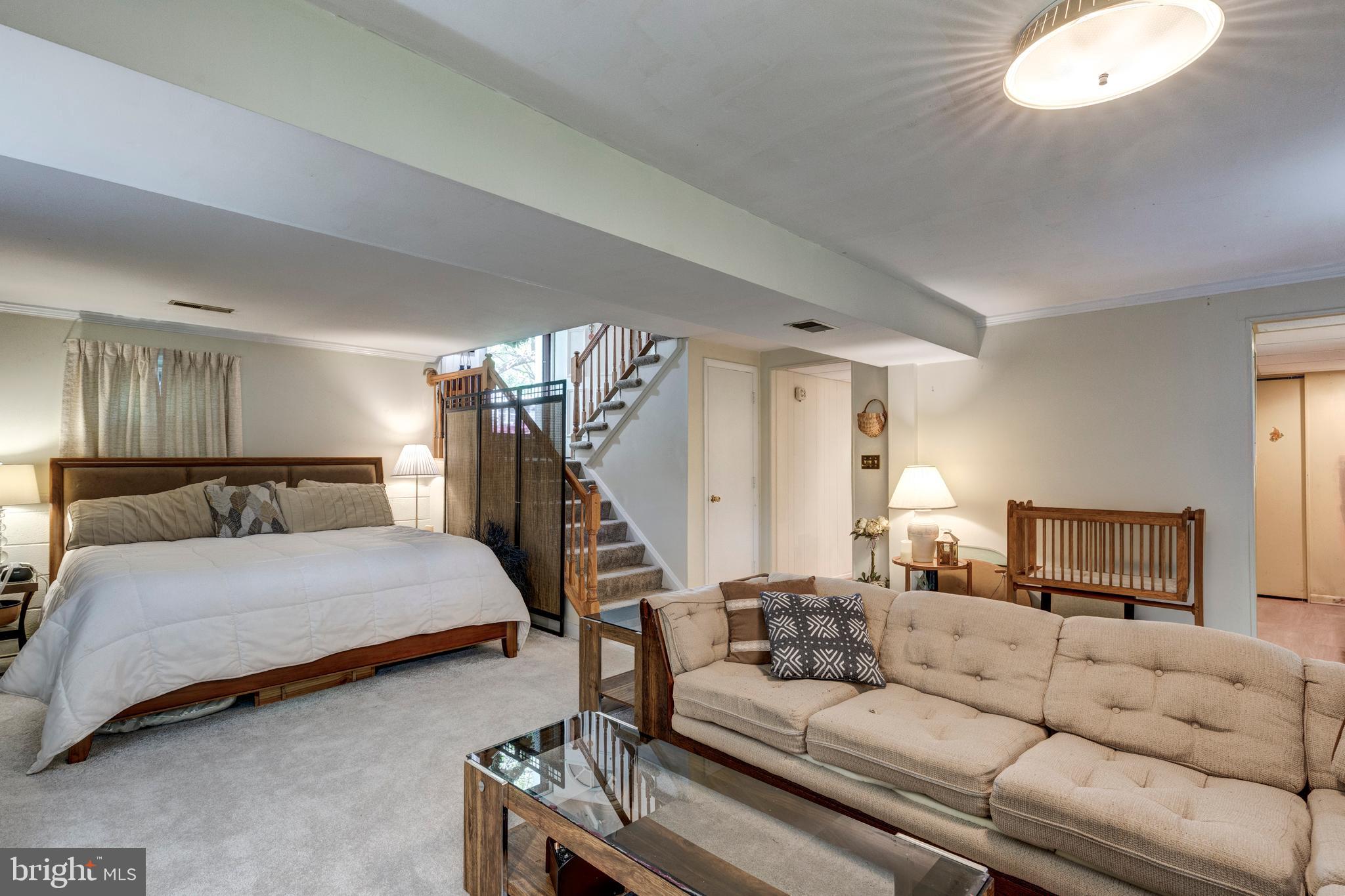1111 Courtland Dr