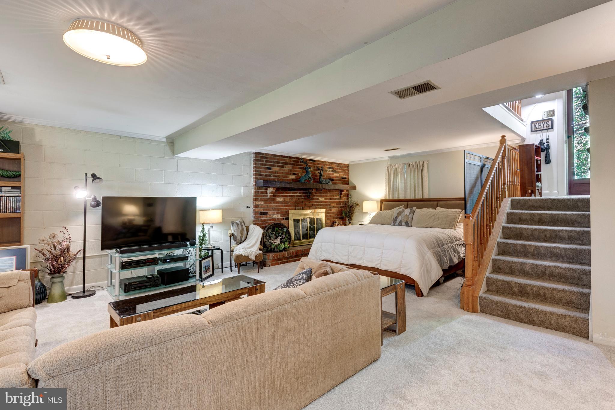 1111 Courtland Dr