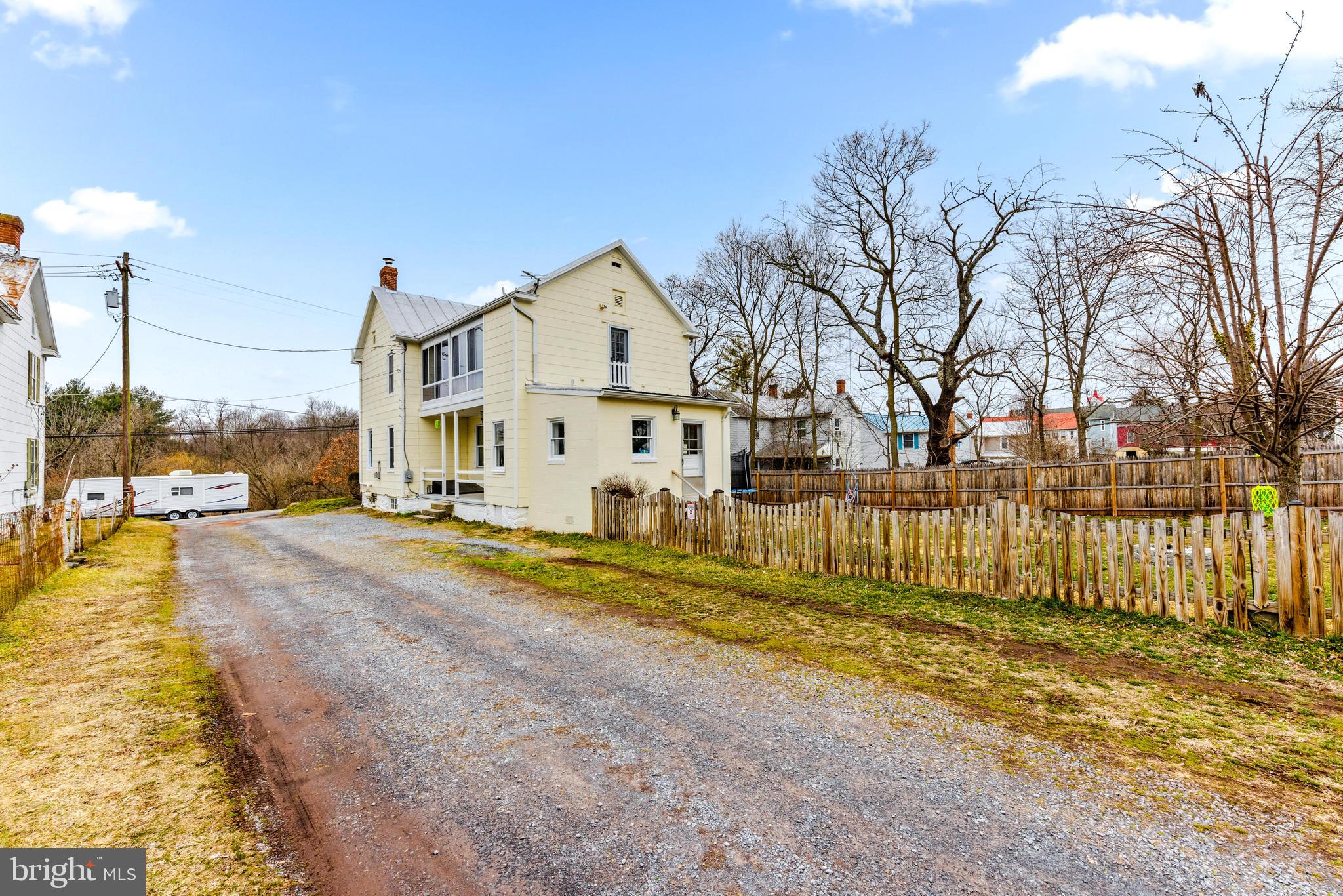 5148 Doubs Rd