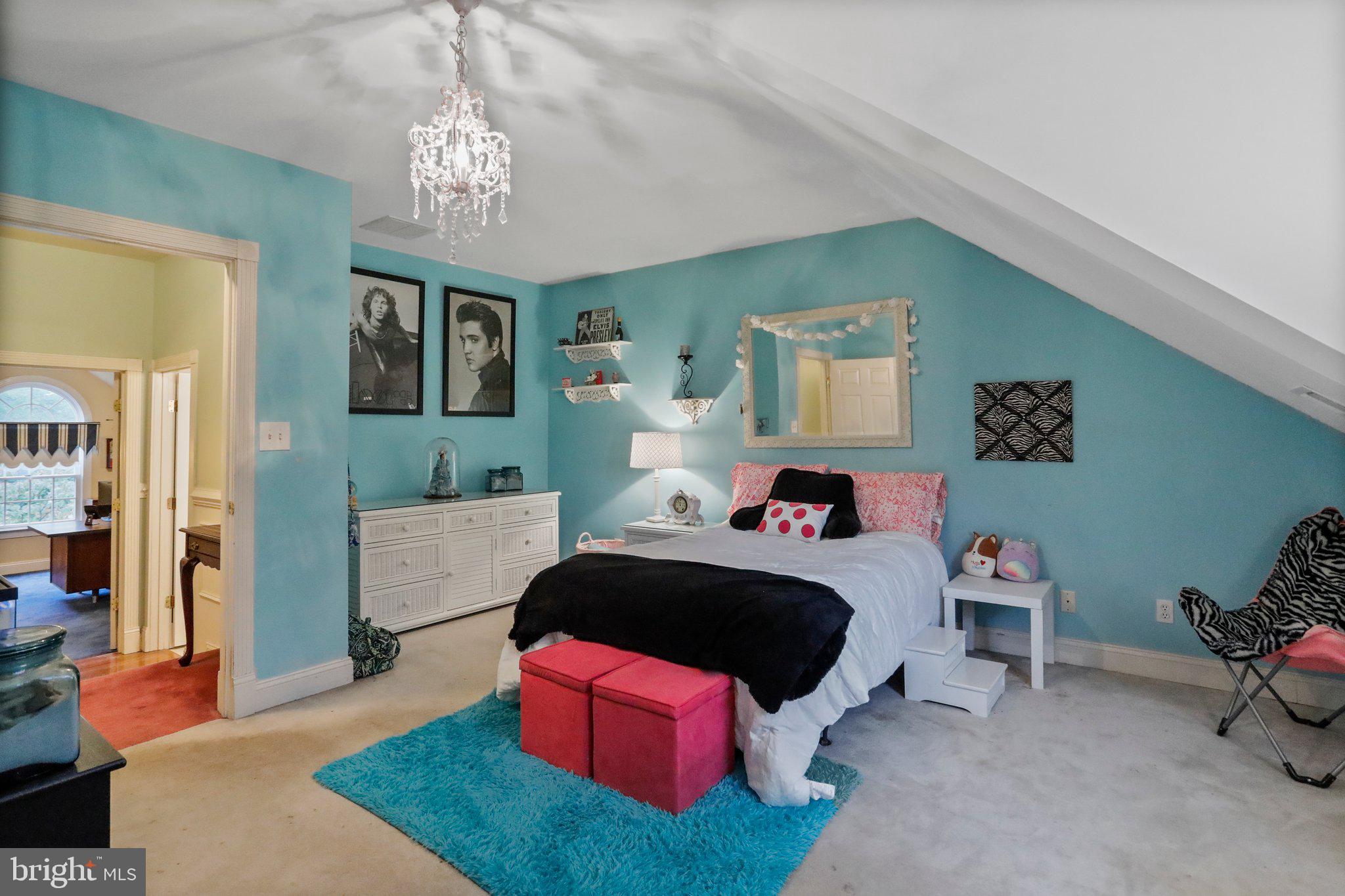 5031 Morning Star Dr