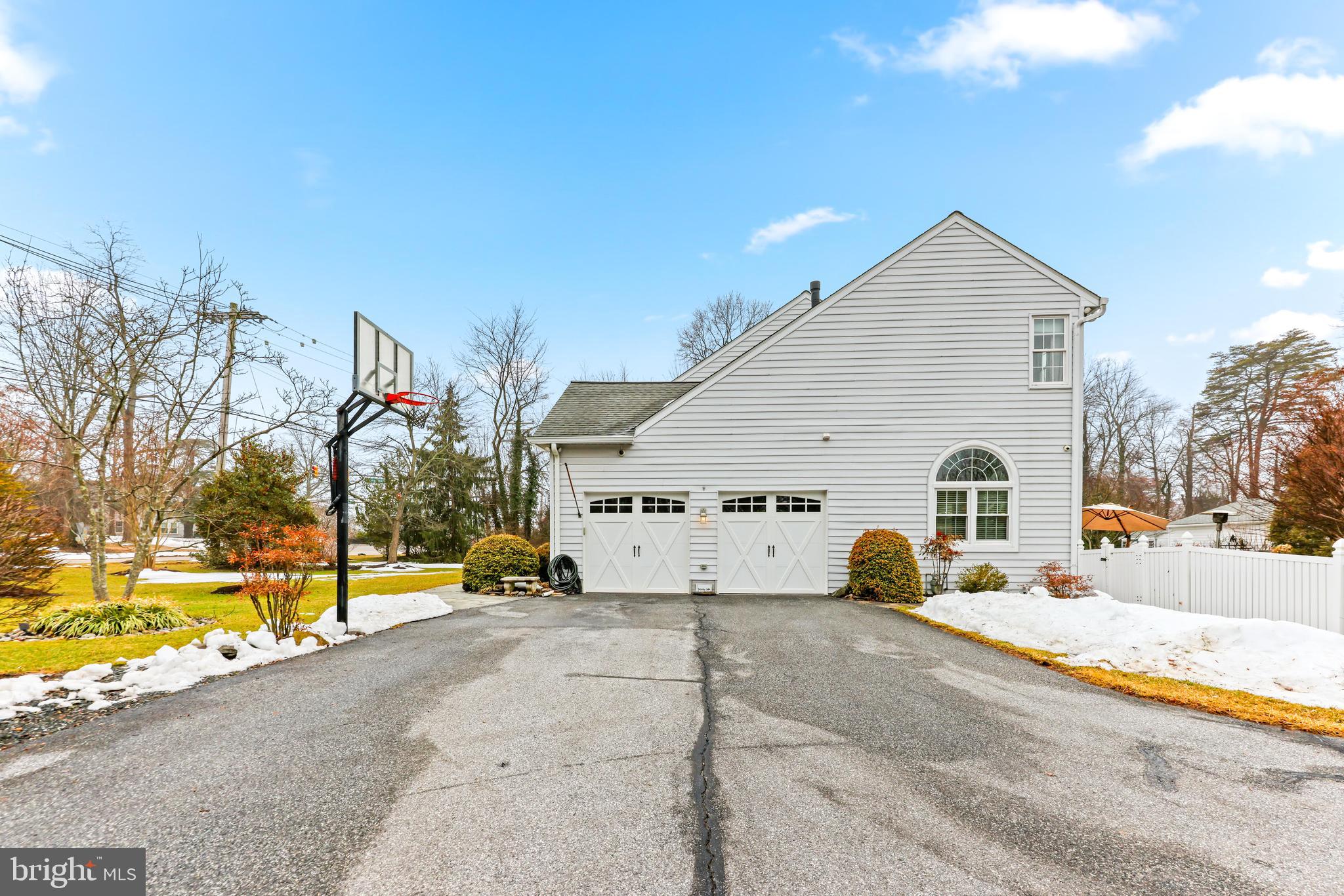 6550 LAWYERS HILL ROAD