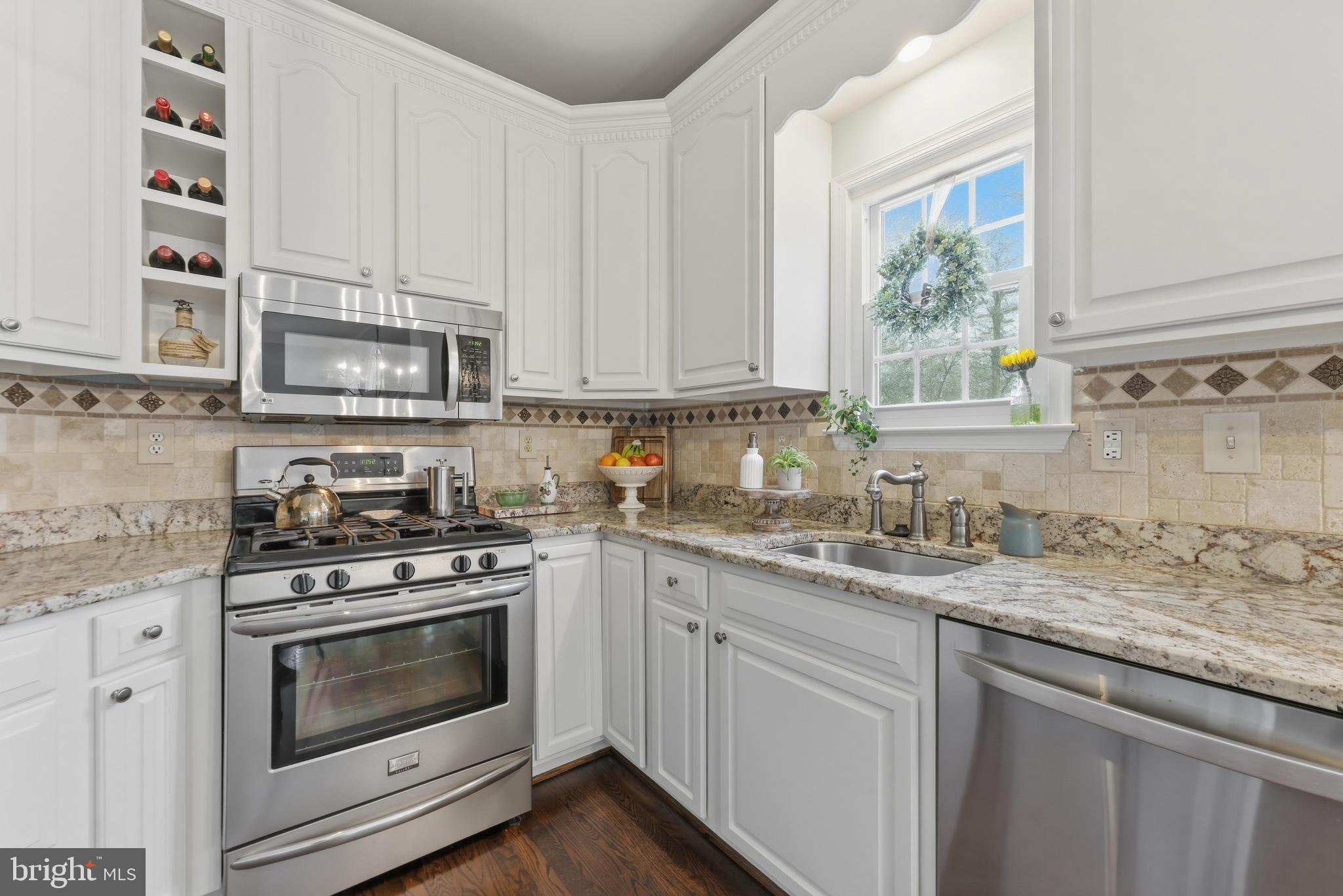 6550 LAWYERS HILL ROAD