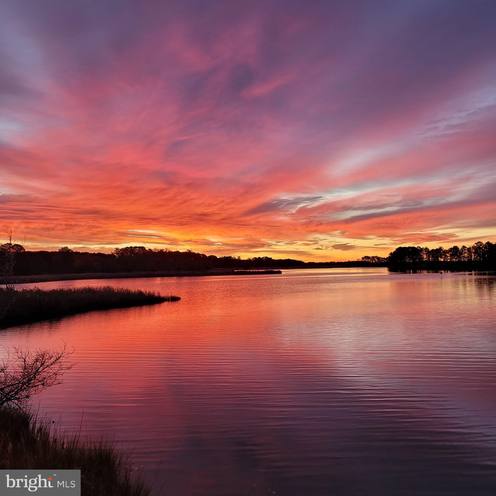 130 GREAT NECK RD