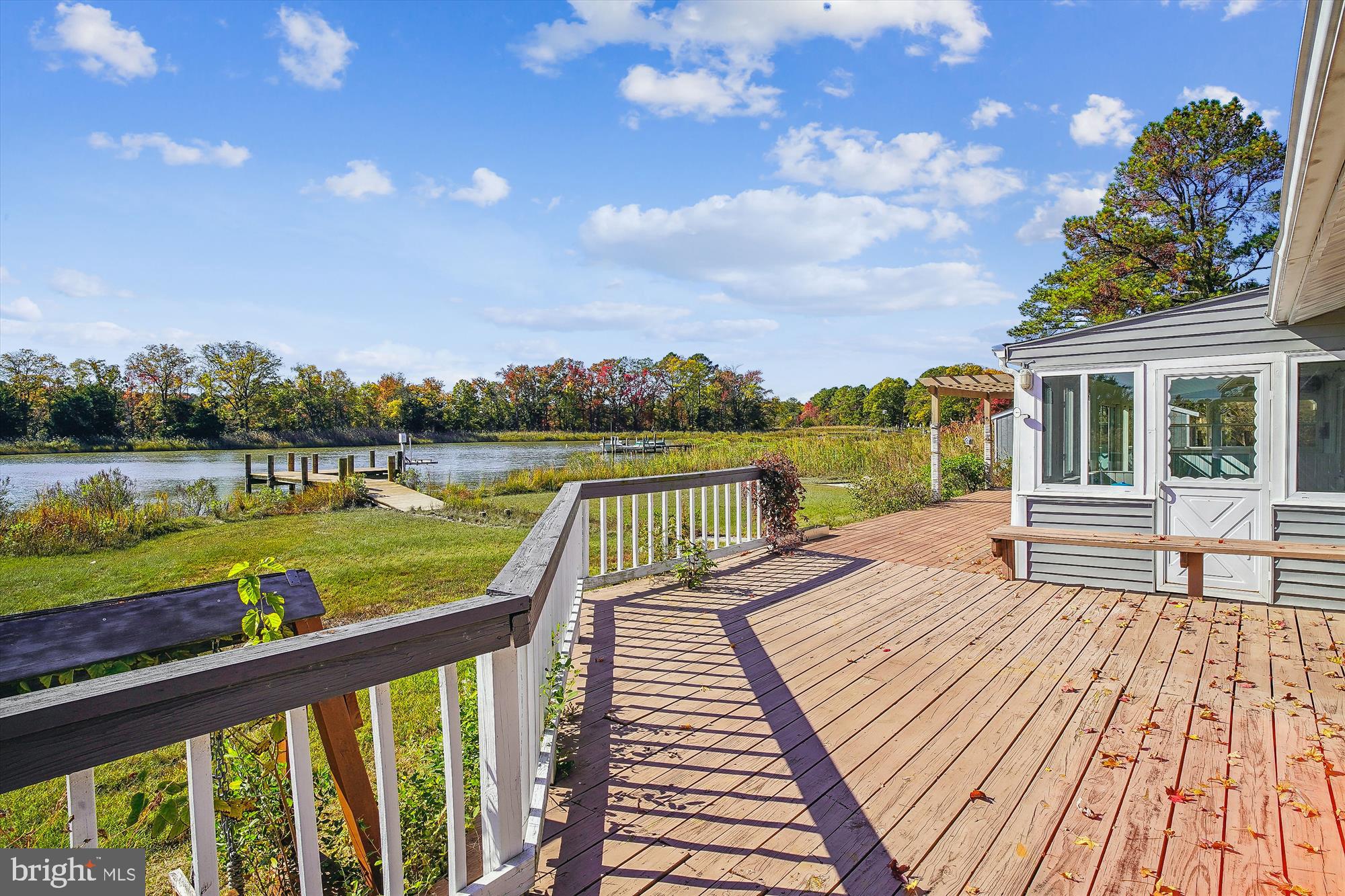 130 GREAT NECK RD