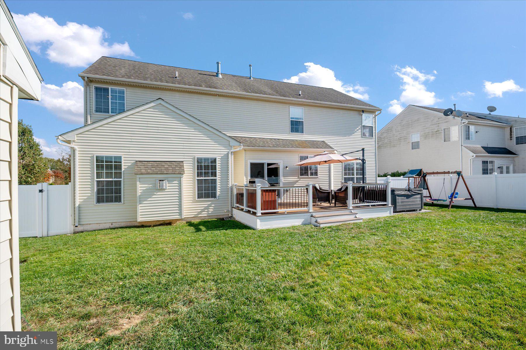 233 N FIELD WAY
