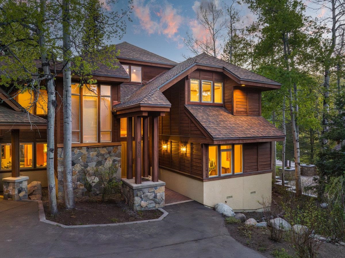 3034 Mountain Links Way