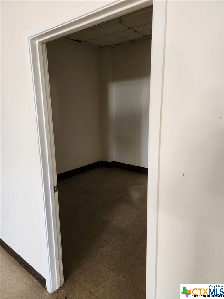 807 E Main