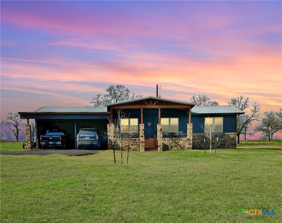 3282 E Highway 97