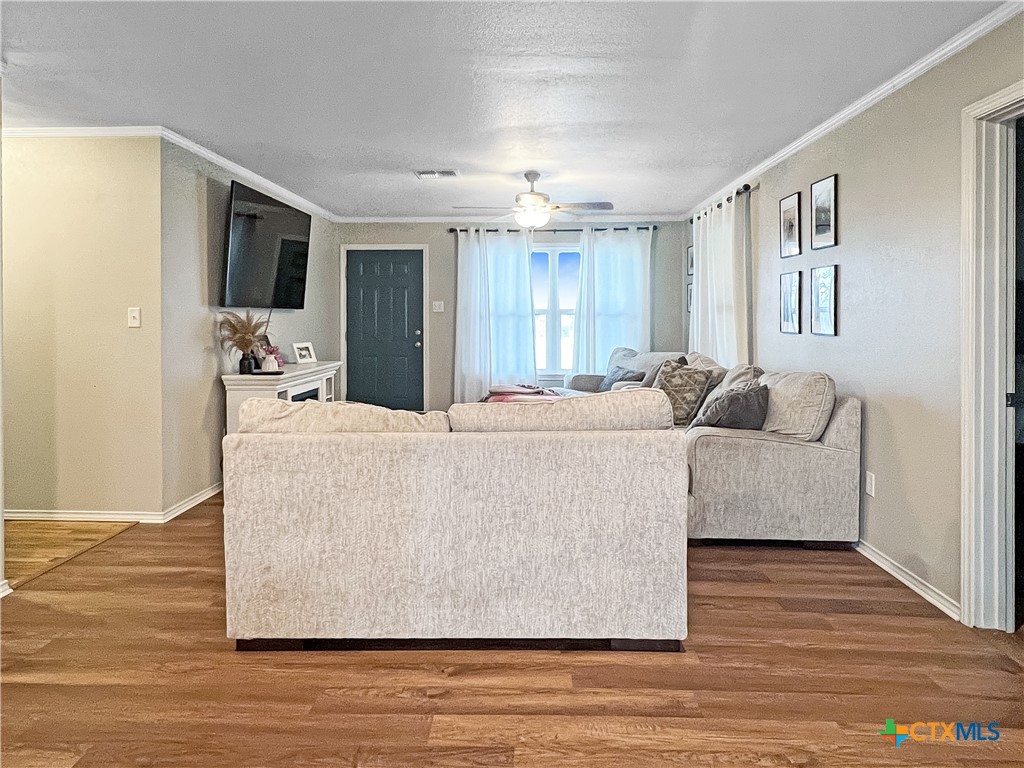 3282 E Highway 97