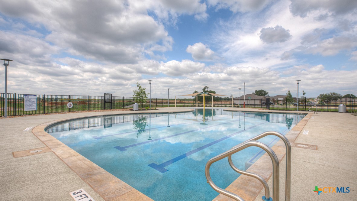 326 HONEYDEW Way