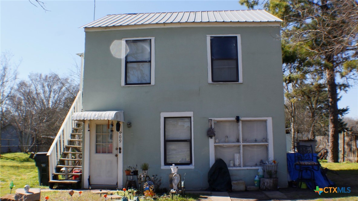 409 N Ave D