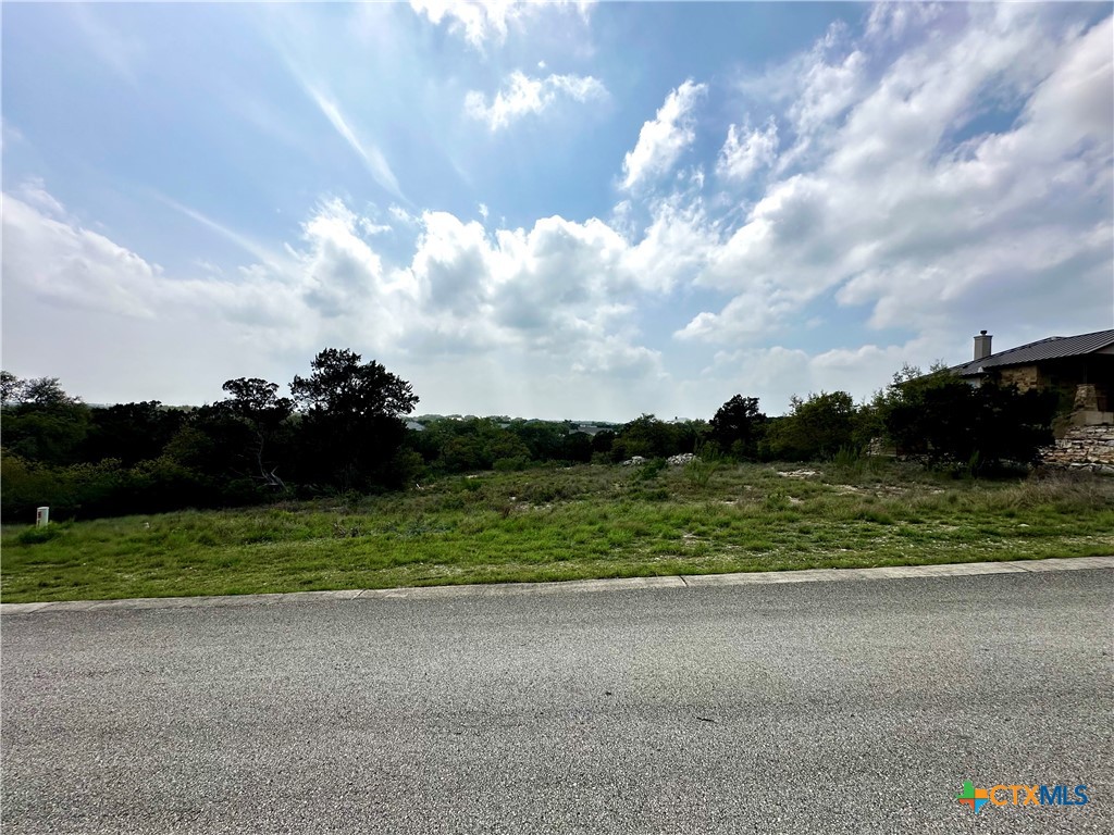 5271 Comal Vista