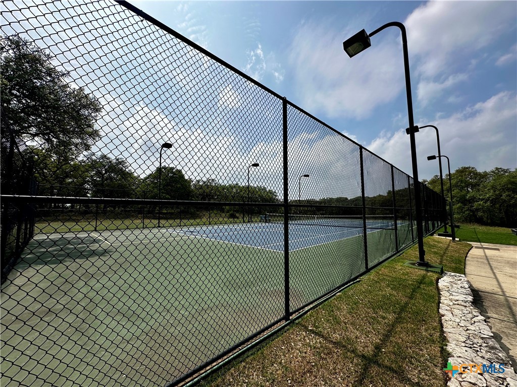 5271 Comal Vista