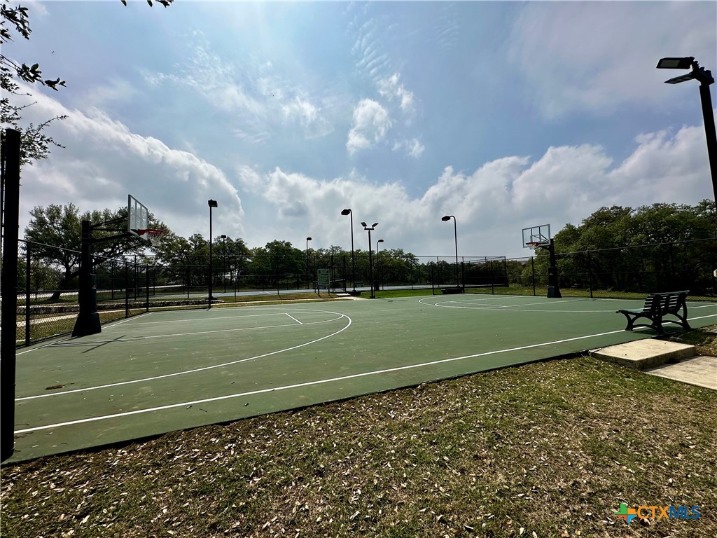 5271 Comal Vista