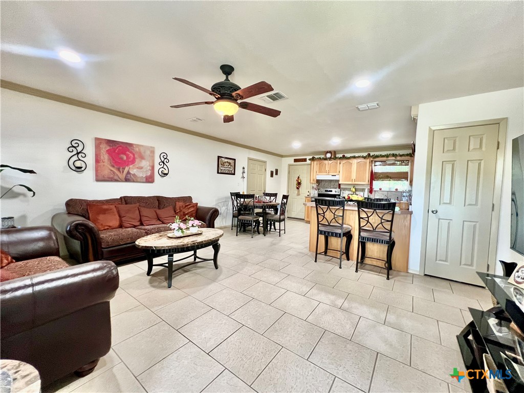 529 Guerra Ln Lane