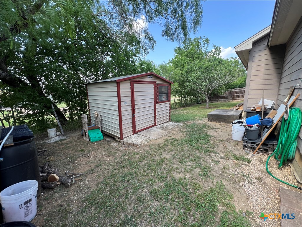 529 Guerra Ln Lane