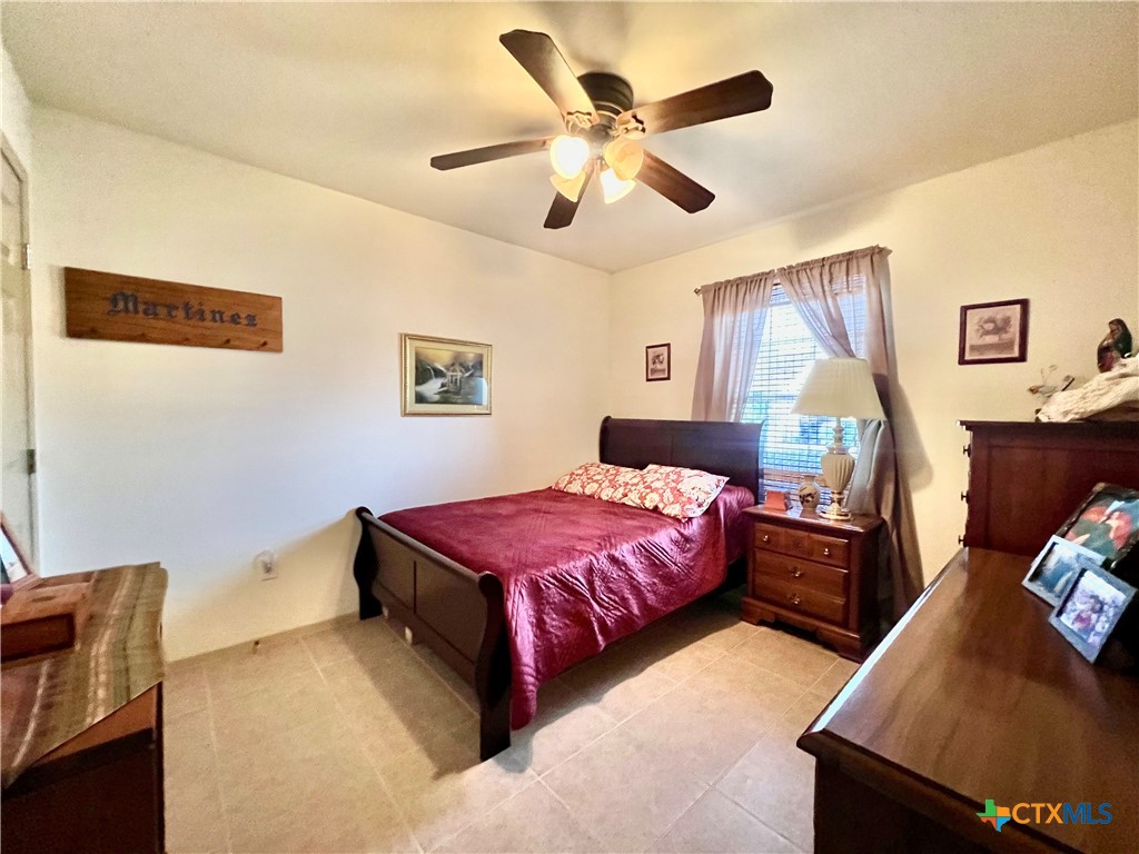 529 Guerra Ln Lane