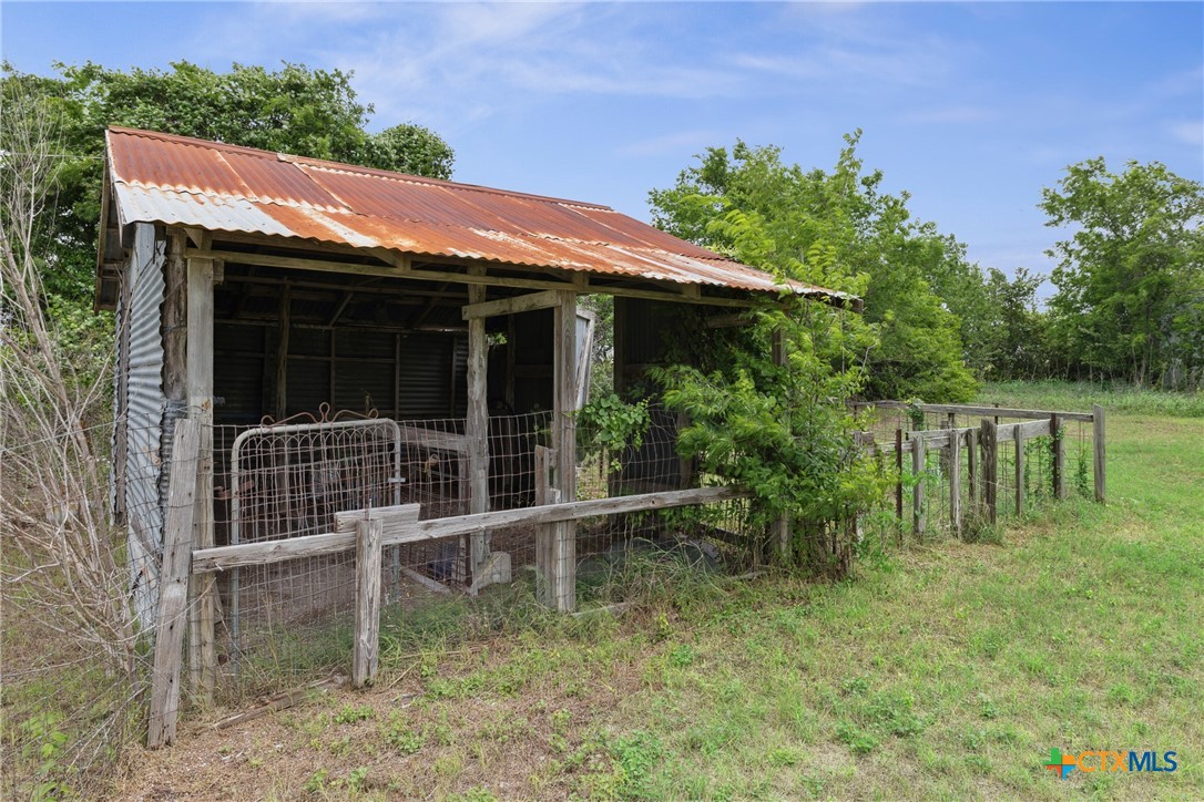 5530 US Highway 90a