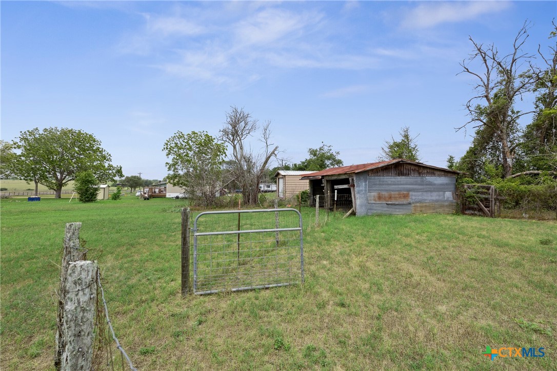 5530 US Highway 90a