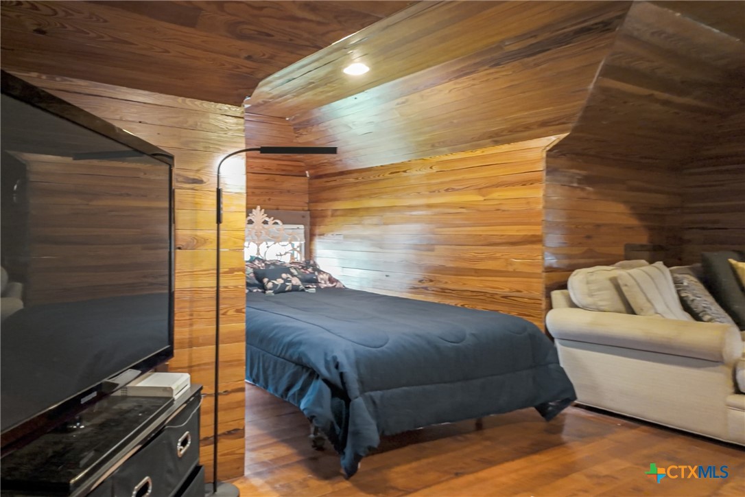 1004 Mitchell Street